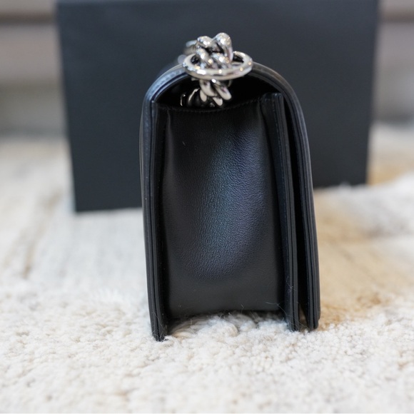 Chanel Medium Boy Bag with Shiny Dark Silver Hardware - Picture 3 of 15